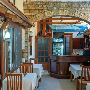 https://vila-korani.albaniahotels.org