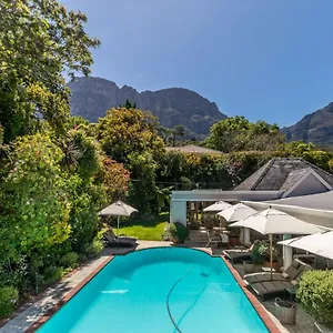 https://fernwood-manor-boutique-guest-house.hotels-capetown.com